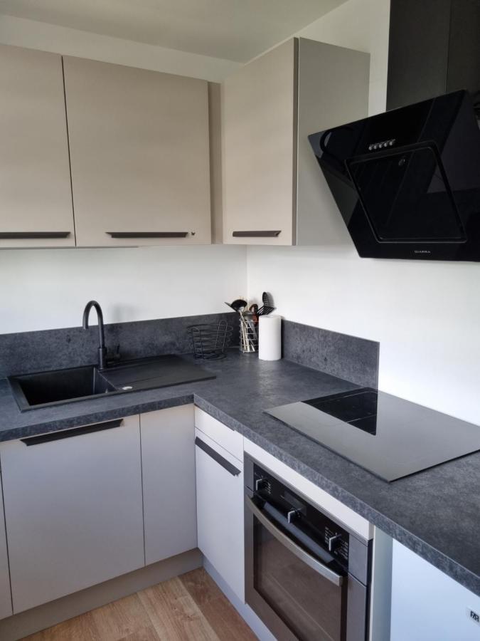 Apartment Location Saisonniere Situe A *